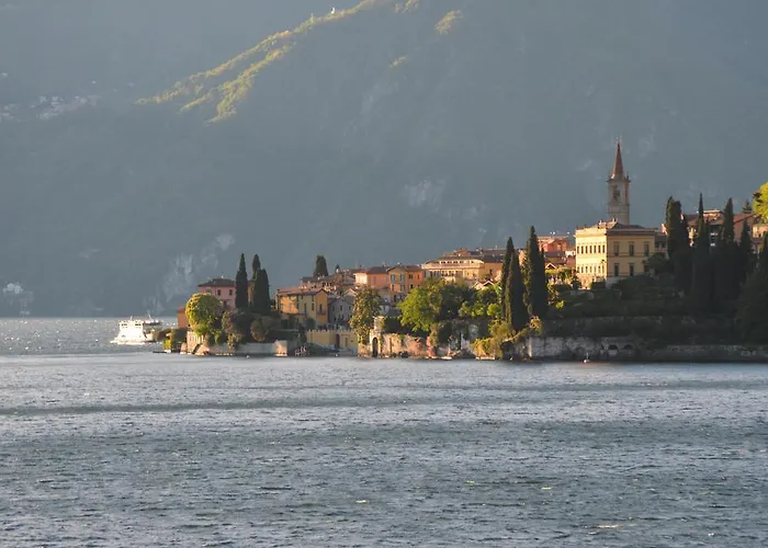 Margherita House Apartment Varenna